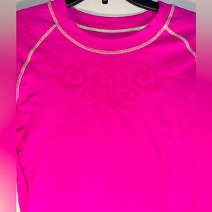 NWOT Seamless climawear in Neon Pink with Neon Yellow Seams Boho Pattern PM